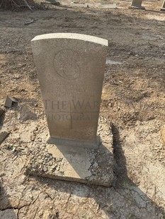 BAGHDAD (NORTH GATE) WAR CEMETERY - CARD, W T